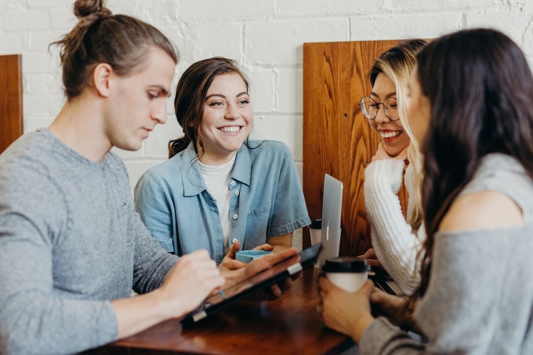 VA mental health — A group of friends at a coffee shop